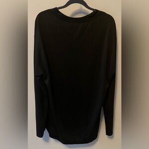 black Lululemon long sleeve shirt size large